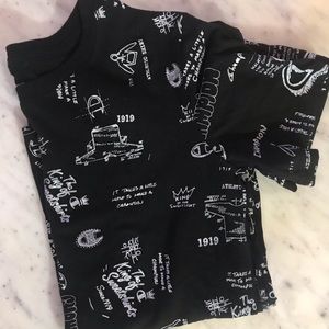 🤘🏼Champion graffiti tee